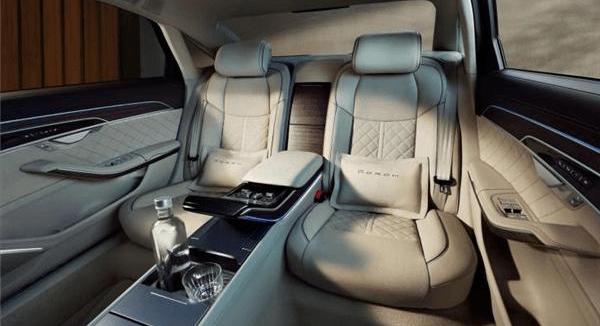 Audi, Audi A8, Maibakh class s