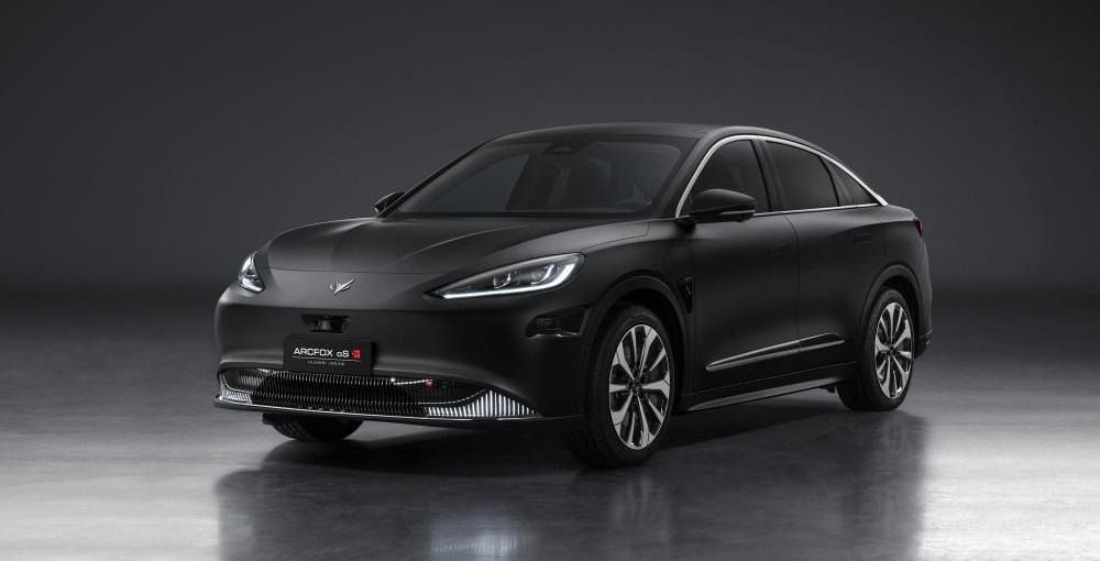 Tesla, Tucki, Nezha S, Zhiji L7, Weilai