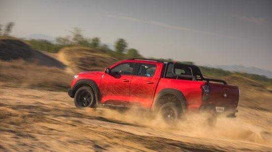 Gun, Great Wall, Toyota, Ford