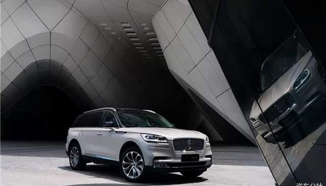 Lincoln, concept, aviator, adventurer and navigator