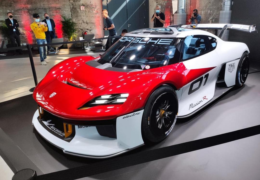 Tucki, Mercedes-Benz, Porsche, AION V, BMW