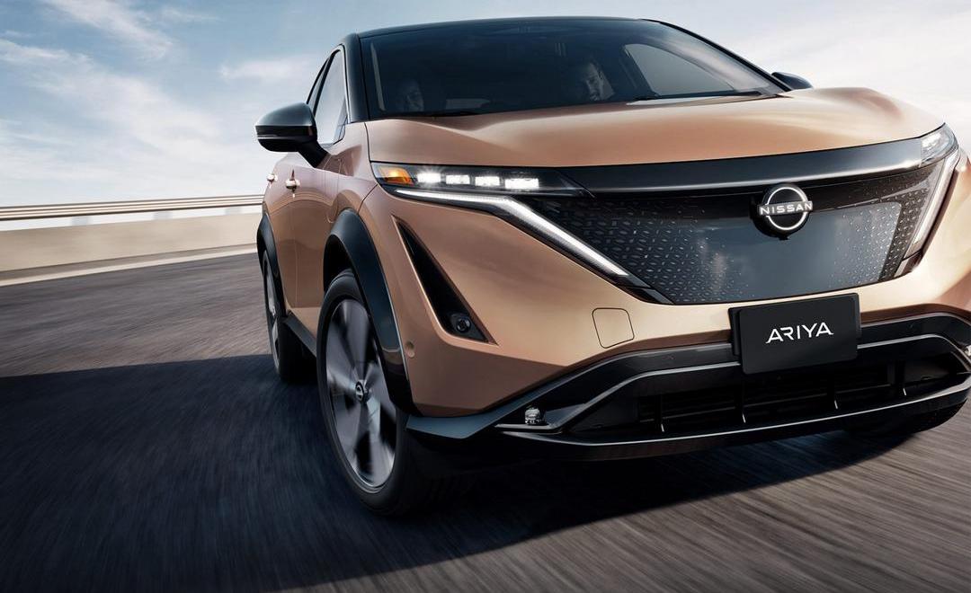Nissan, Century