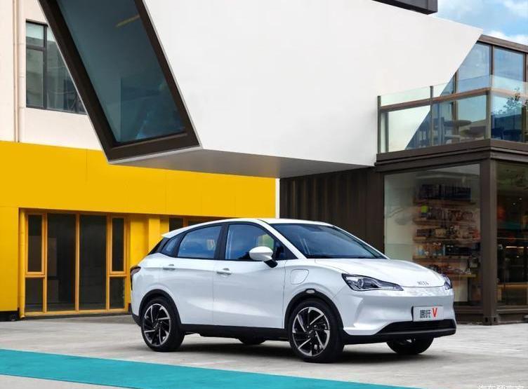 Nezha Auto, Volkswagen, Nezha V, Beijing, Hechuang