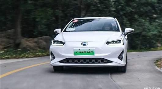 Tesla, Weilai, Tucki, Li ONE, Model 3