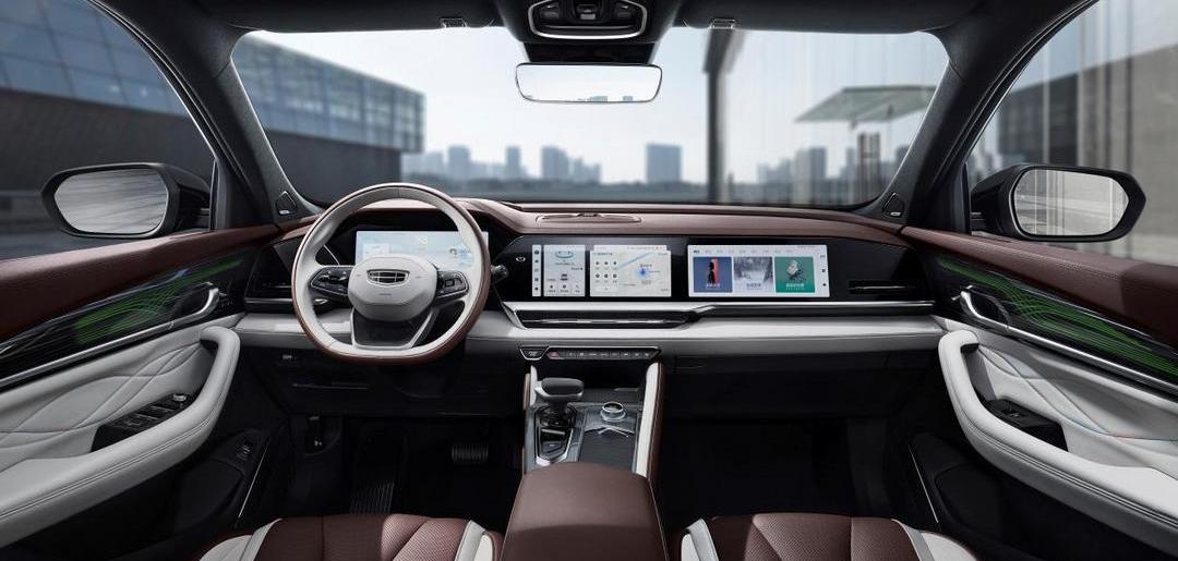 Xingyue L, Mercedes-Benz, superior