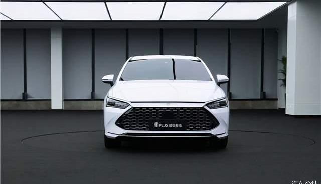 BYD, Tesla, Weilai, Tucki, Li ONE