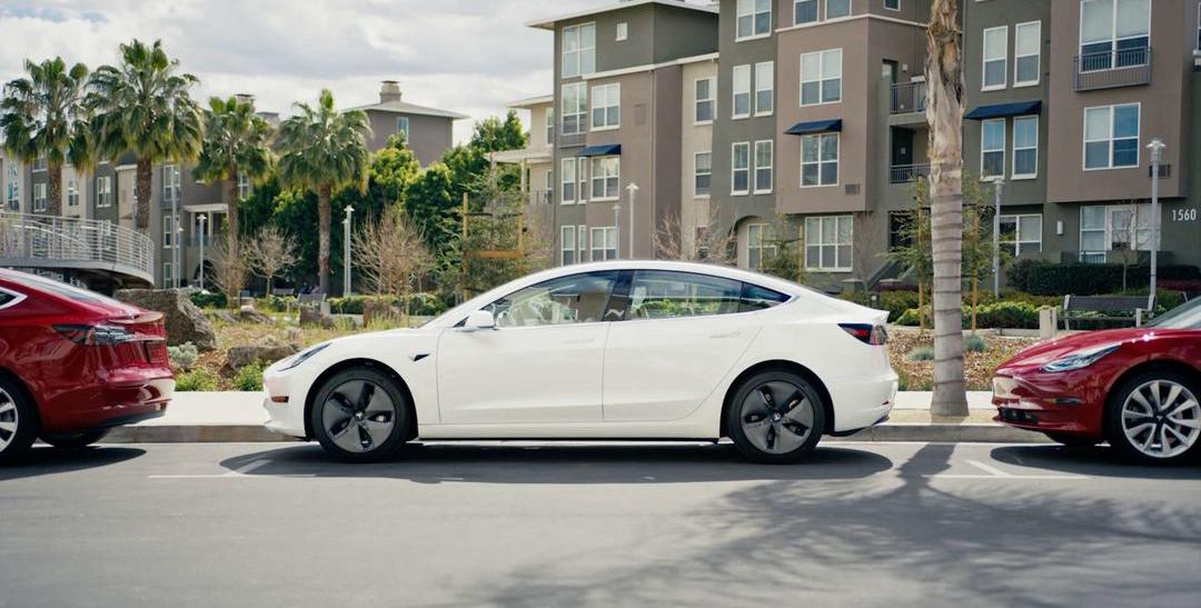 Tesla, model 3