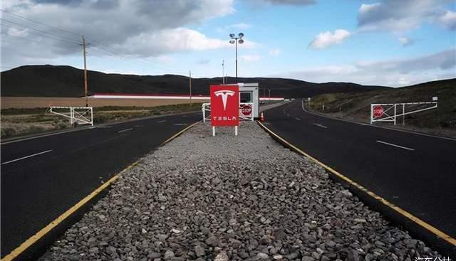 Tesla, Model 3,Model Y, Tucki, BYD