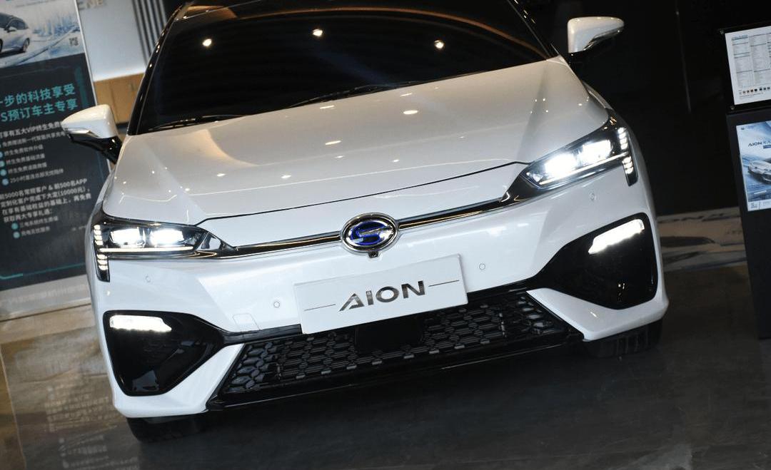 AION S, Aeon, Toyota, Discovery, Mercedes-Benz 