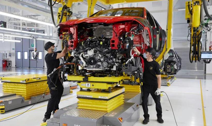 Lamborghini, Urus, Audi, Volkswagen, Ferrari