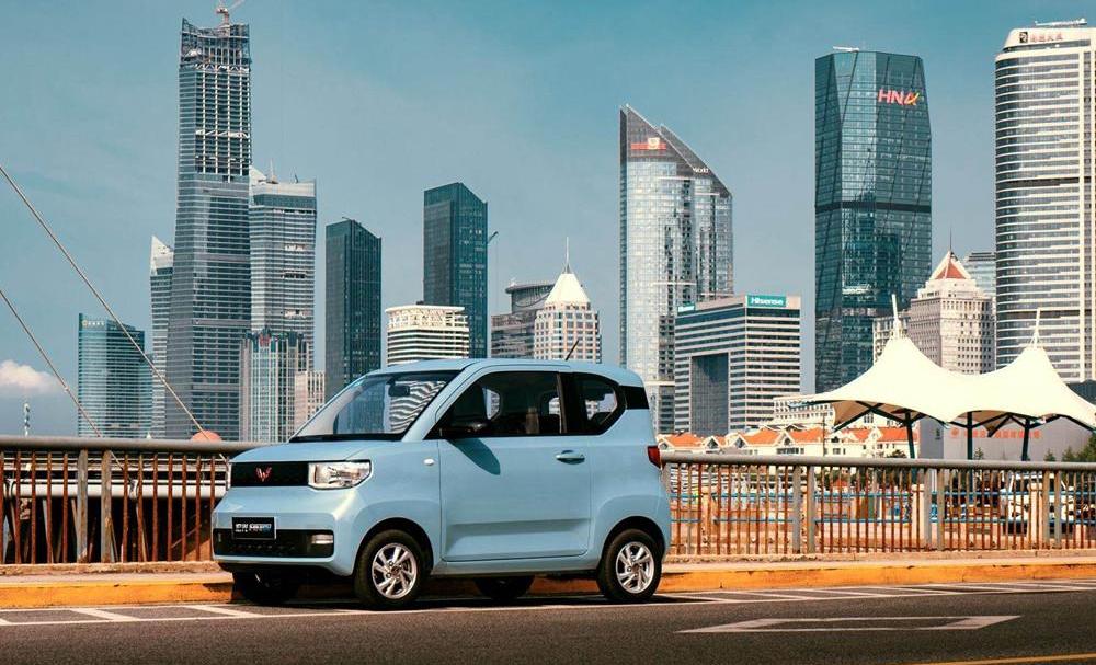 MINI, Volkswagen, Discovery, Roewe, Tesla 