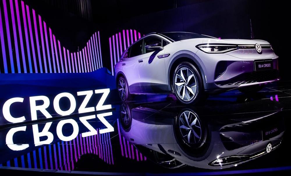 MINI, Volkswagen, Discovery, Roewe, Tesla 