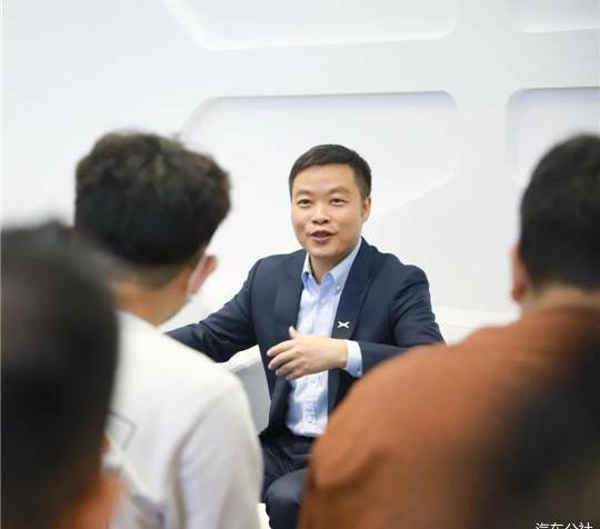 Tucki, LI, Weilai, Tesla, DS