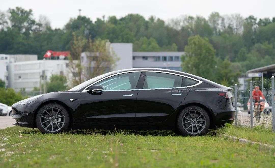Tesla, Model S,Model 3, Han, Tucki