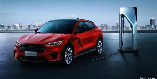 Ford, Mustang, Tesla, BYD, Model Y
