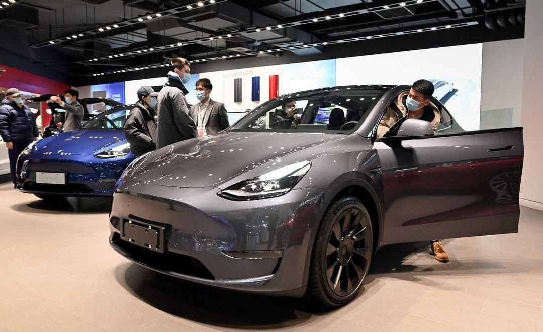 Tesla, Model 3,Model Y, jaguar, land rover