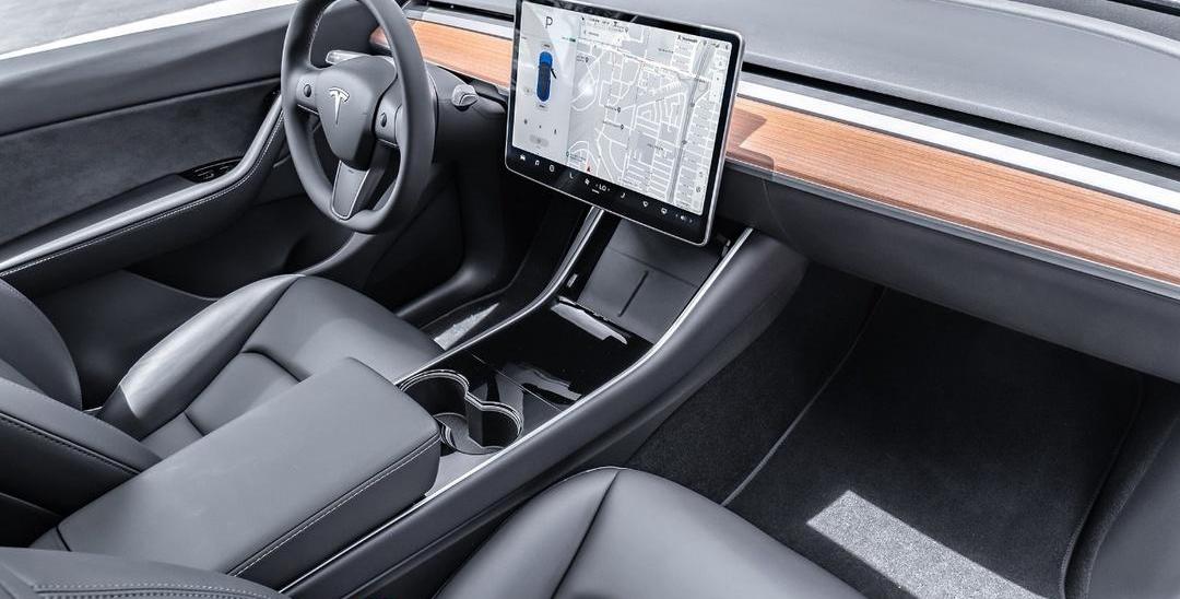 Tesla, Model 3,Model Y, jaguar, land rover
