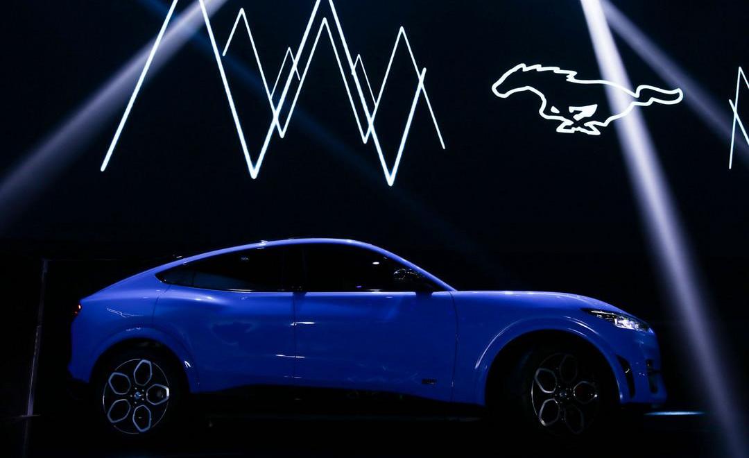 Ford, Mustang, Tesla, Ferrari, Weilai