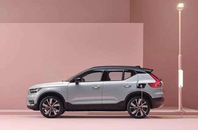 Volvo, Tesla, Han, Volvo XC40, Audi