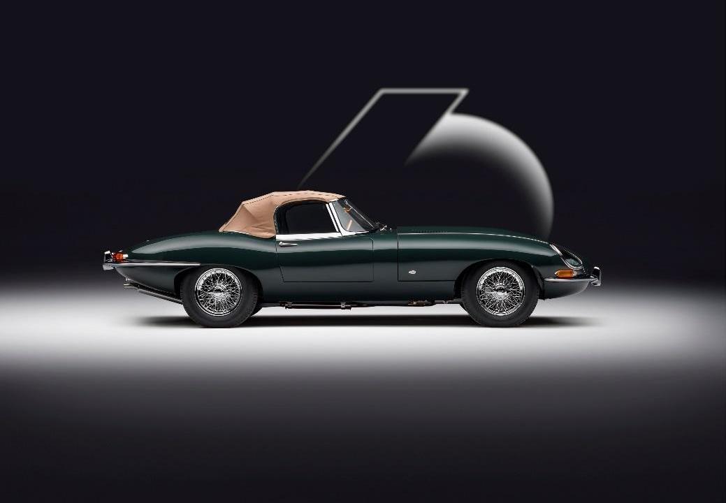 Jaguar, Flying