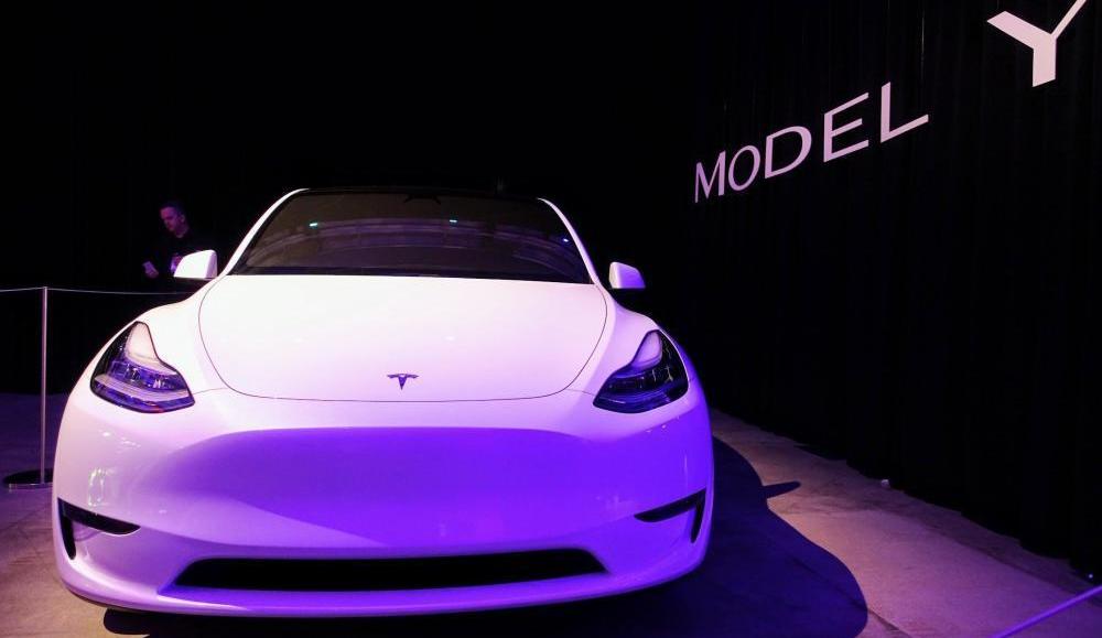 Weilai, Tesla, Li ONE,Model Y, Fox