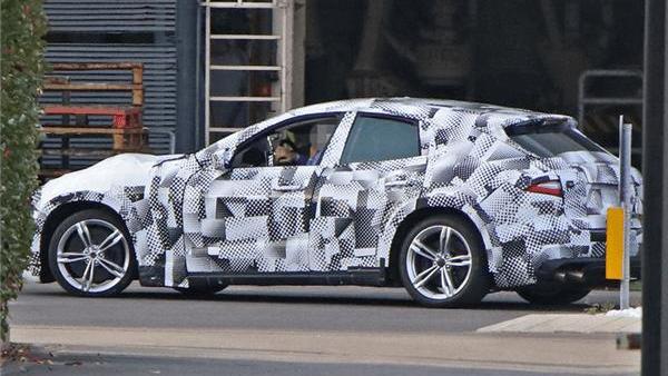 Ferrari, Purosangue, aston martin DBX, aston martin, Lamborghini