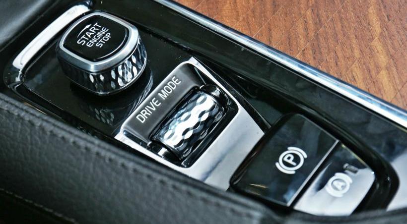 Volvo, Volvo XC90, Century, Volkswagen, Touran