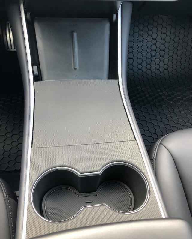 Model 3, Tesla, model y 