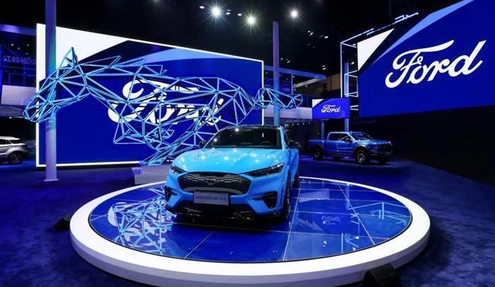 Ford, Mustang, Beijing, Transit, Lexus