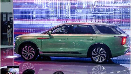 red flag, red flag E-HS9, Beijing, Audi, Tesla
