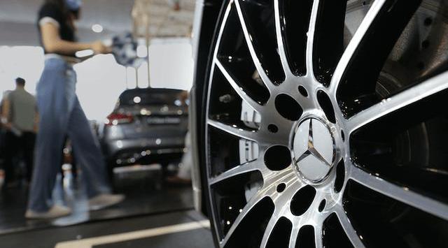 LI, Tesla, Porsche, Volkswagen, Beijing