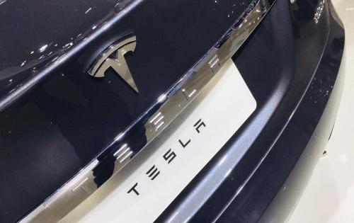 Tesla, Model 3