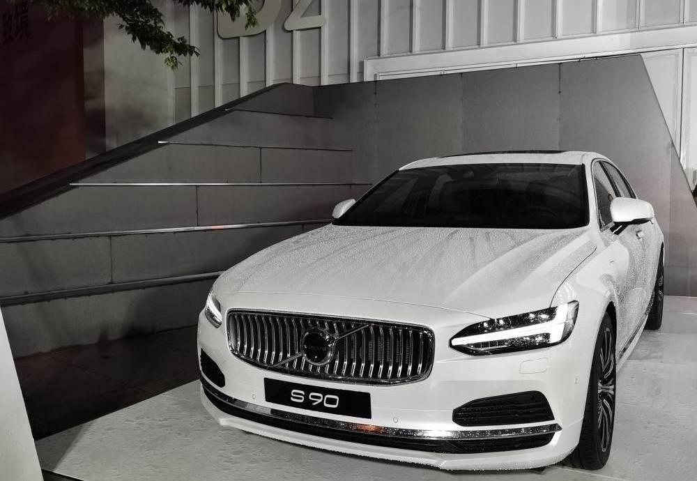 Volvo, Volvo s60