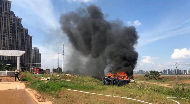 Tesla, Model 3,Model X,Model S, Mercedes-Benz