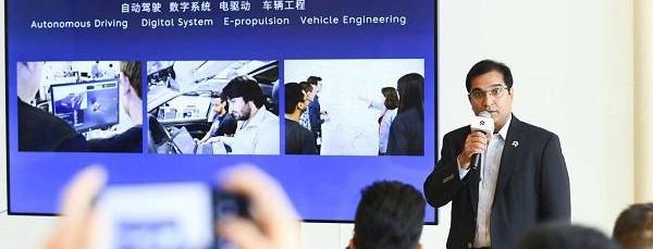 Weilai, Tesla