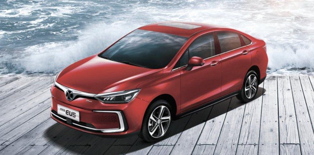 Tesla, Model 3, Weilai, BYD, Hongqi