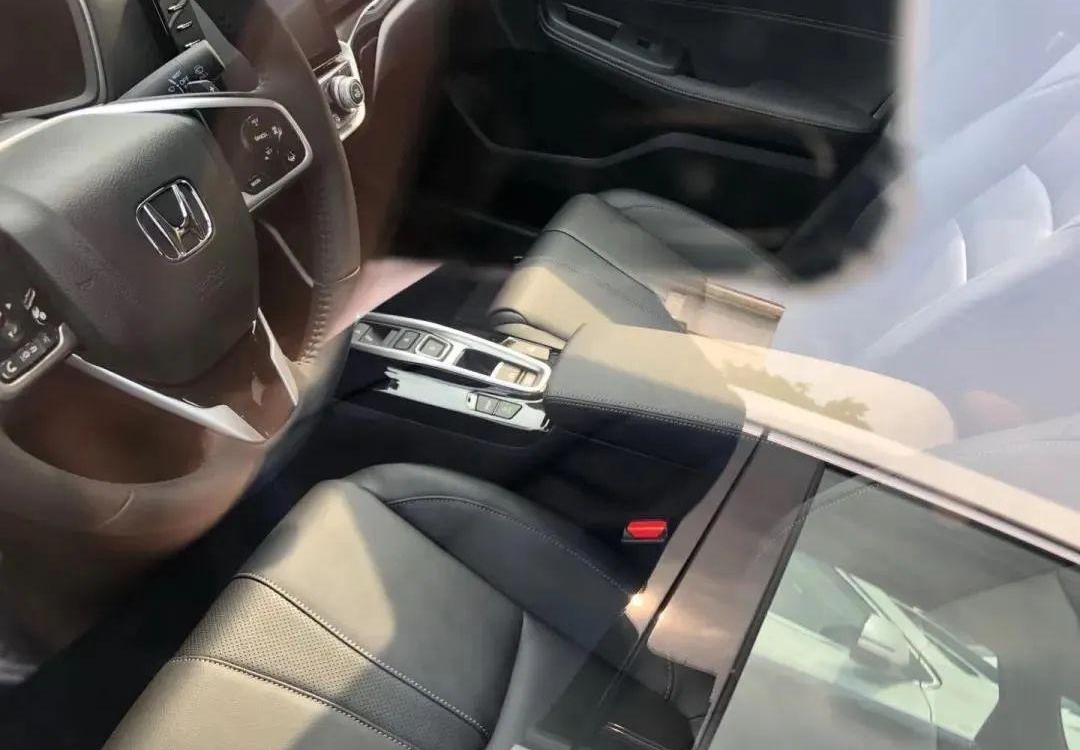 Lingpai, Honda, Accord