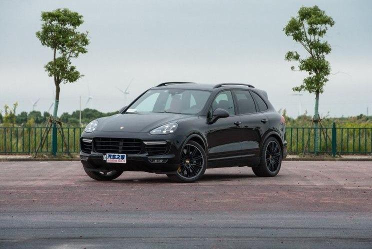 aston martin, aston martin DBX, Porsche, Bentley, aston martin DB11
