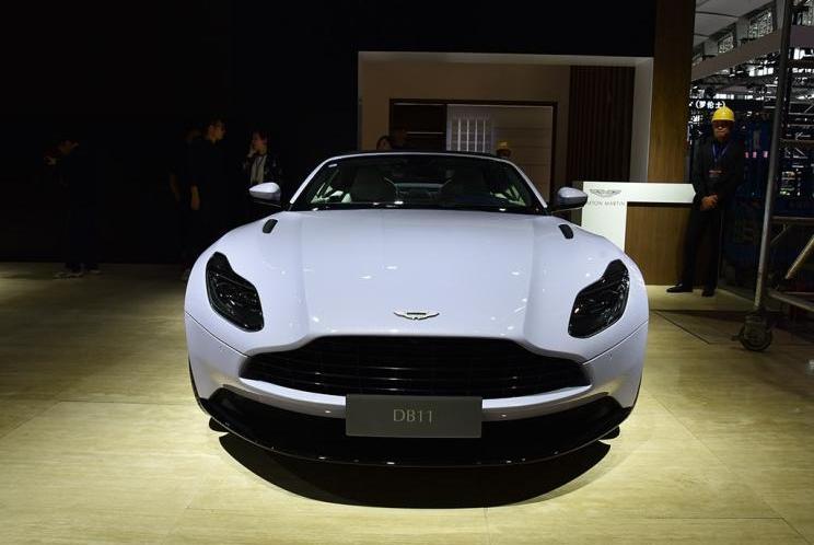 aston martin, aston martin DBX, Porsche, Bentley, aston martin DB11