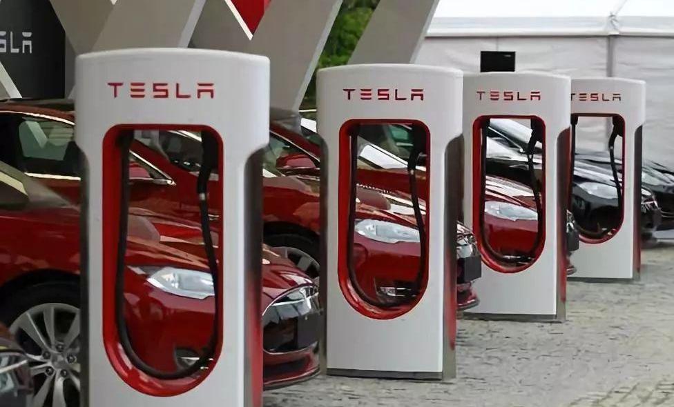 Tesla, Weilai, Tucki, BMW, Beijing