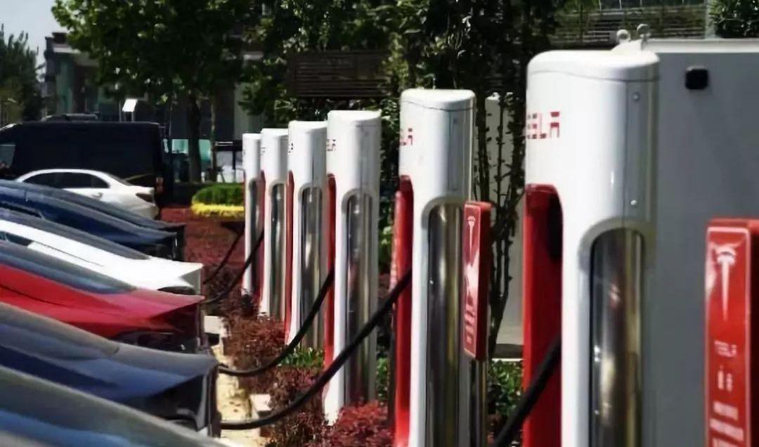 Tesla, Weilai, Tucki, BMW, Beijing