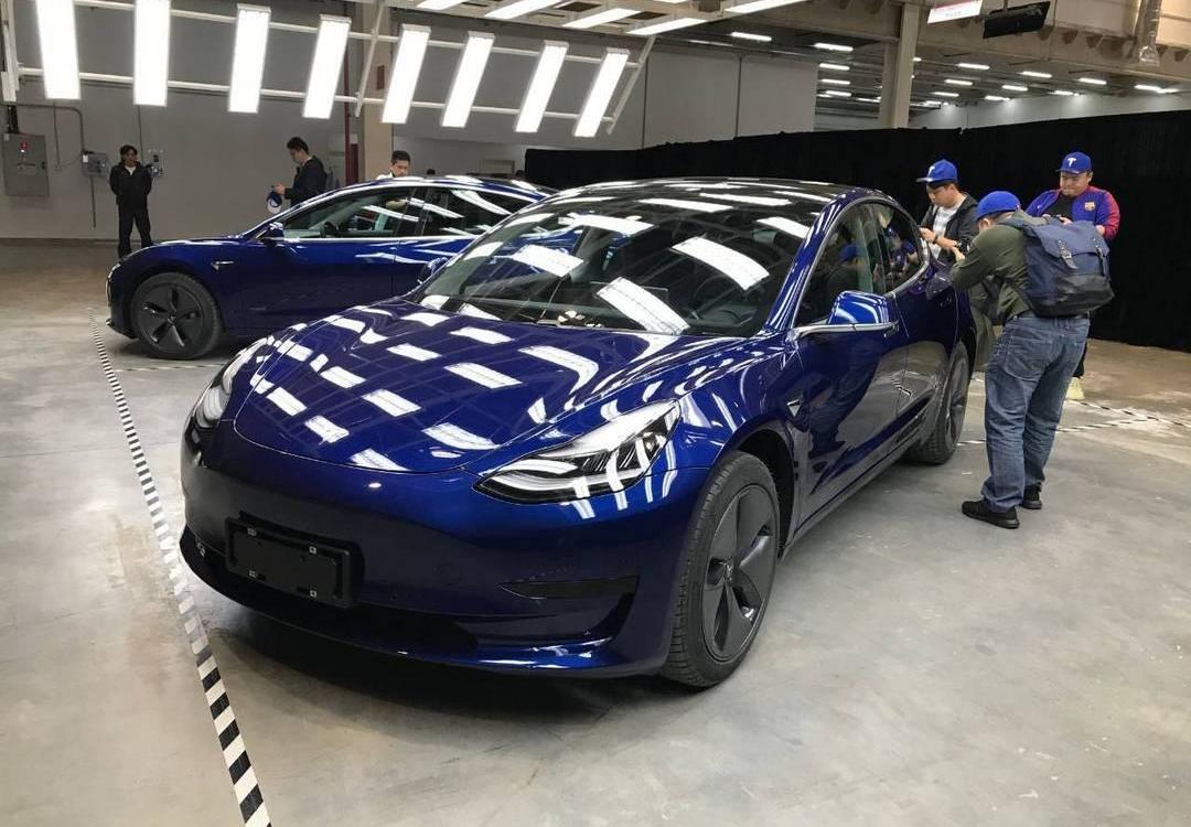 Tesla, model 3, model x, model s, model y