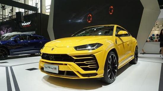 Lamborghini, Urus,Huracán, aston martin, aston martin DBX