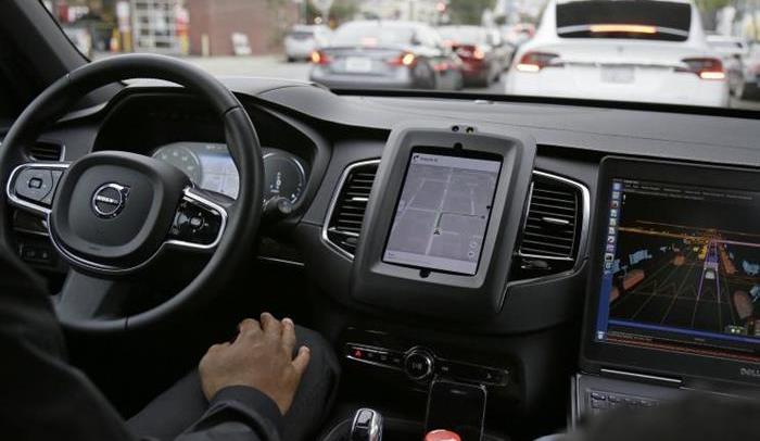 Toyota, Tesla