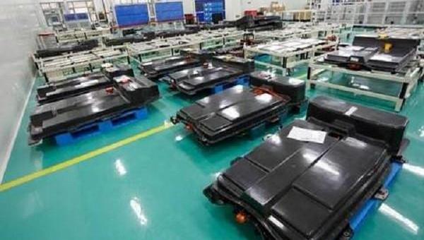 BMW, Tesla