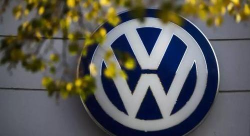 Volkswagen, Golf, Tesla, BMW, Porsche