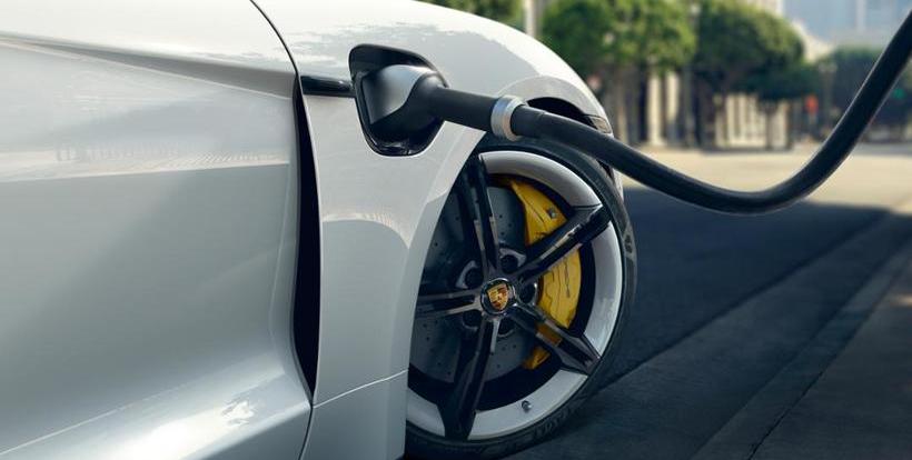 Porsche, taycan