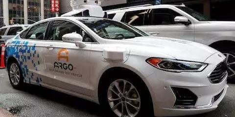 Ford, Tesla
