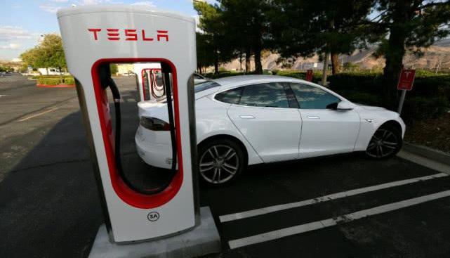 Tesla, Model 3, Volkswagen, Ford, Audi