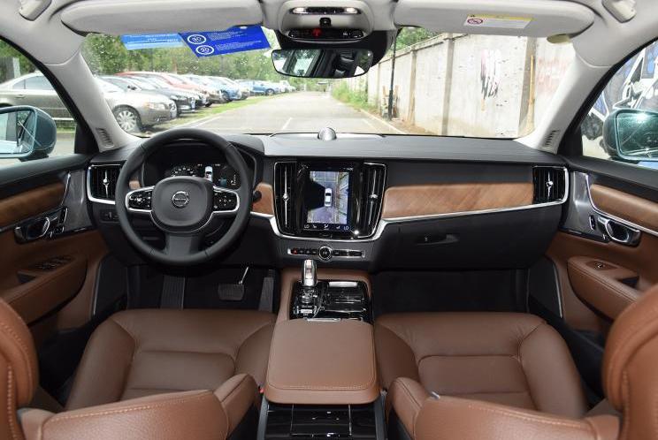 Volvo, Volvo s90